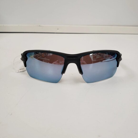 (71982-1) Oakley 59-12 Sunglasses - Picture 1 of 5